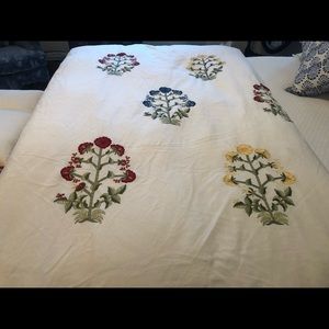 Pottery Barn queen size custom embroidered cotton duvet and 3 accessory pillows